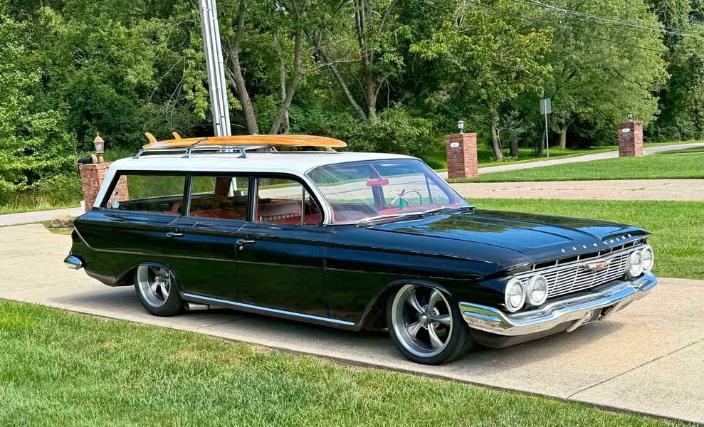 1961 Chevrolet Impala - 9 passenger wagon