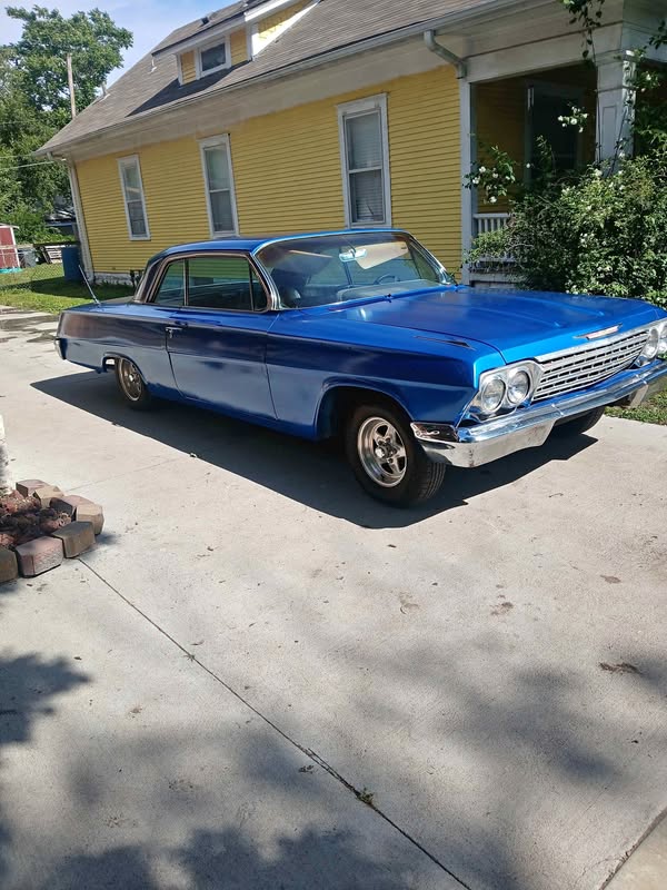 1962 Chevrolet Impala - Sedan 4D