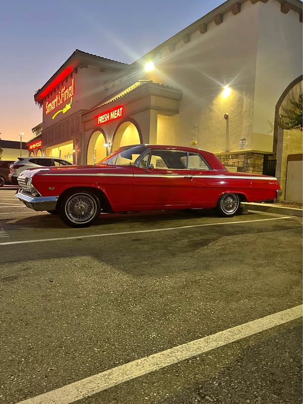 1962 Chevrolet Impala - 2 door coupe