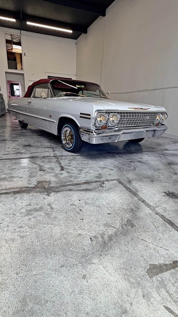 1963 Chevrolet Impala - Convertible