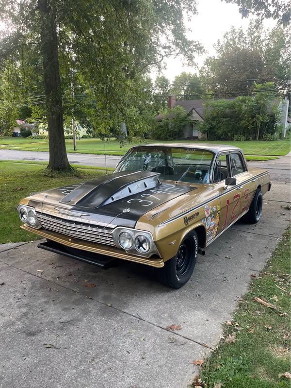 1962 Chevrolet Impala - 4D