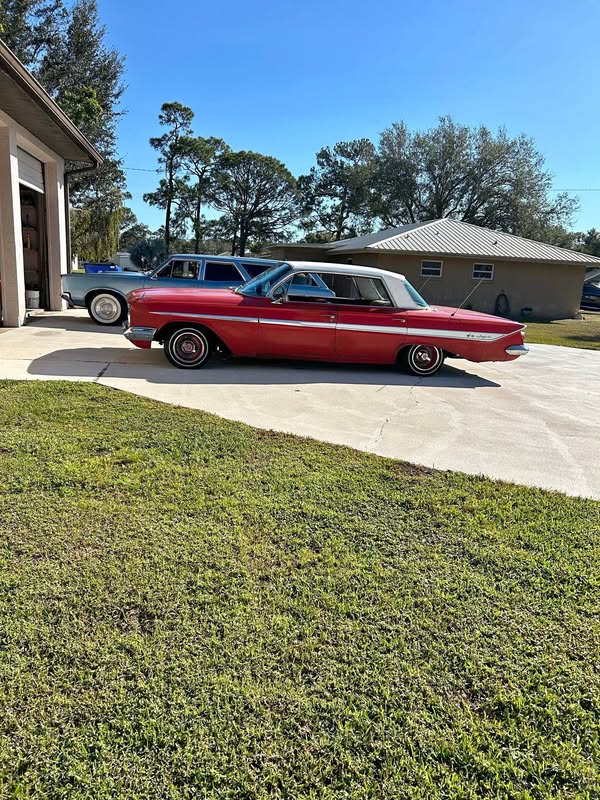1961 Chevrolet Impala - 4 Door Hardtop