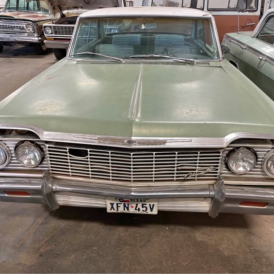1964 Chevrolet Impala - Sedan 4D