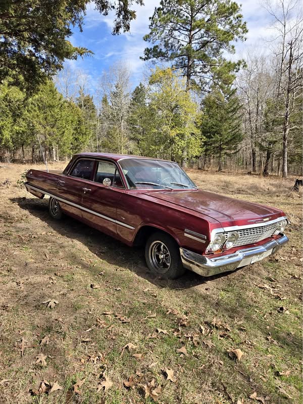 1963 Chevrolet Impala - Sedan 4D