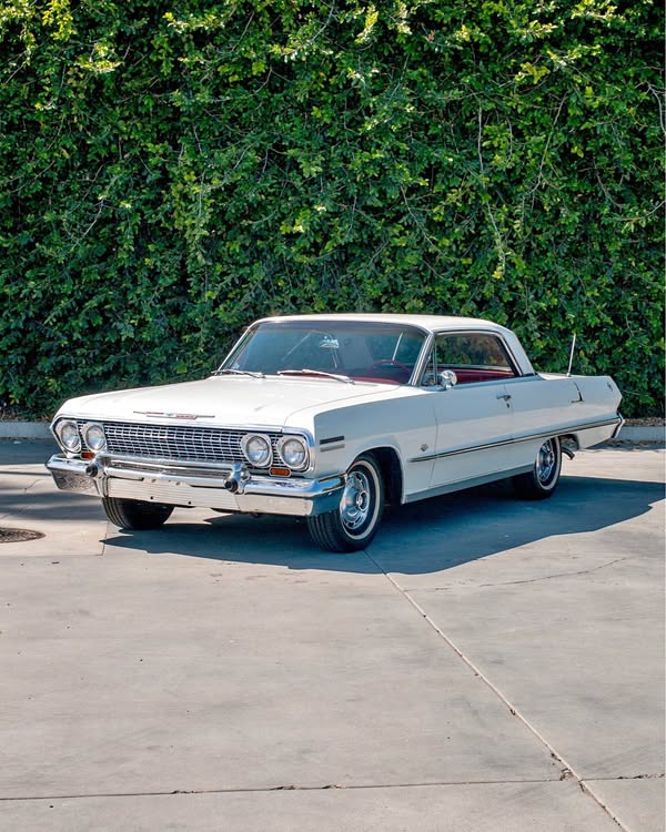 1963 Chevrolet Impala - SS