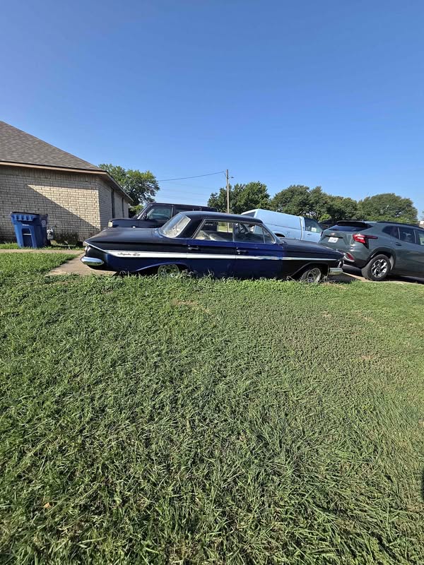 1961 Chevrolet Impala - SS Sedan 4D