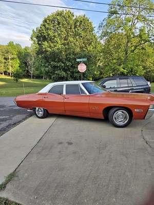 1968 Chevrolet Impala - Sedan 4D