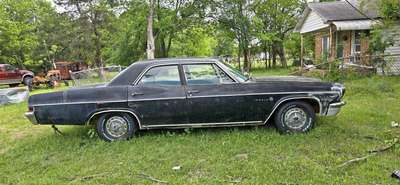 1966 Chevrolet Impala Sedan 4D
