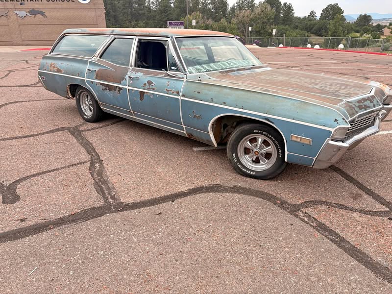 1968 Chevrolet Impala station wagon