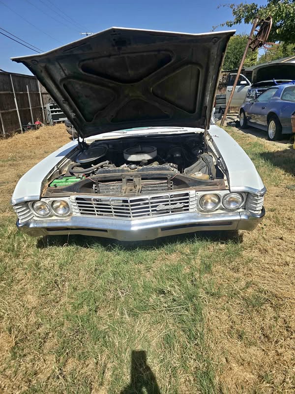 1967 Chevrolet Impala - Sedan 4D