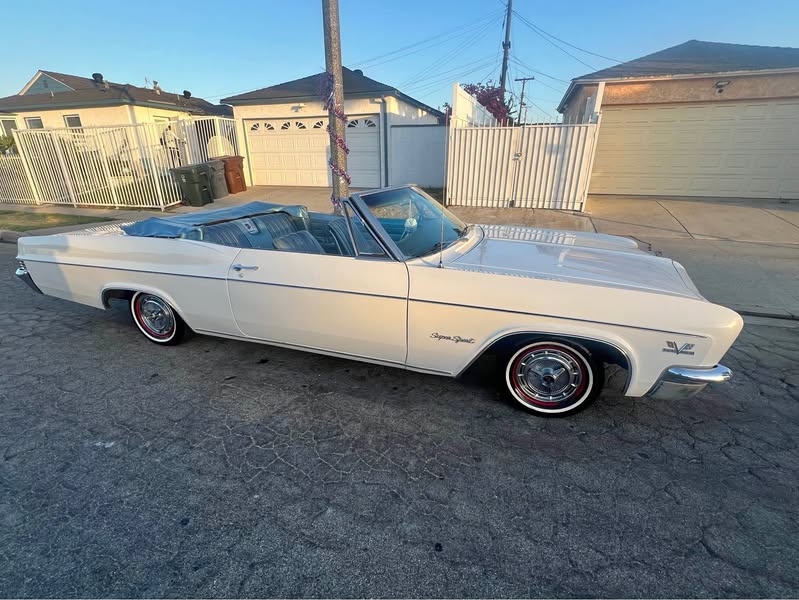 1966 Chevrolet Impala - Ss  convertible