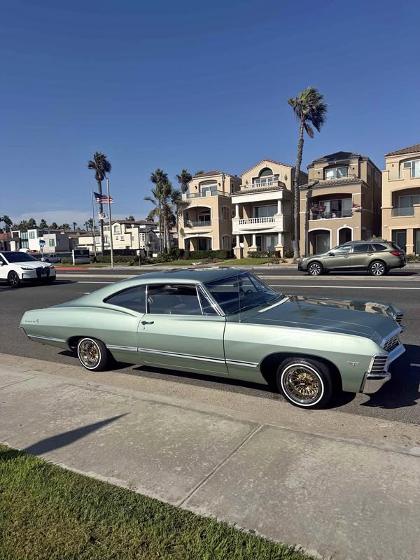 1967 Chevrolet Impala - 2 dr