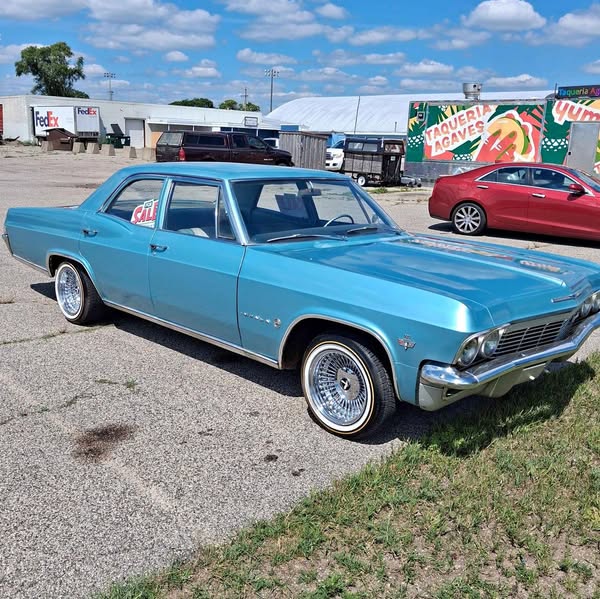 1965 Chevrolet Impala - LS Sedan 4D