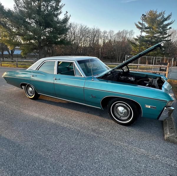 1968 Chevrolet Impala - Sedan 4D
