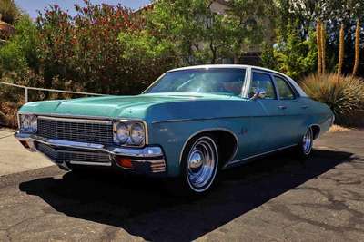 1970 Chevrolet Impala - Sedan 4D