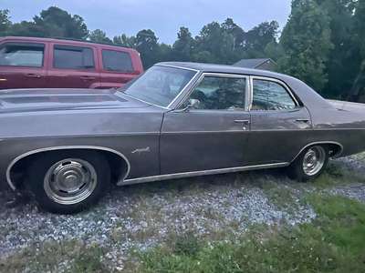 1970 Chevrolet Impala - Sedan 4D
