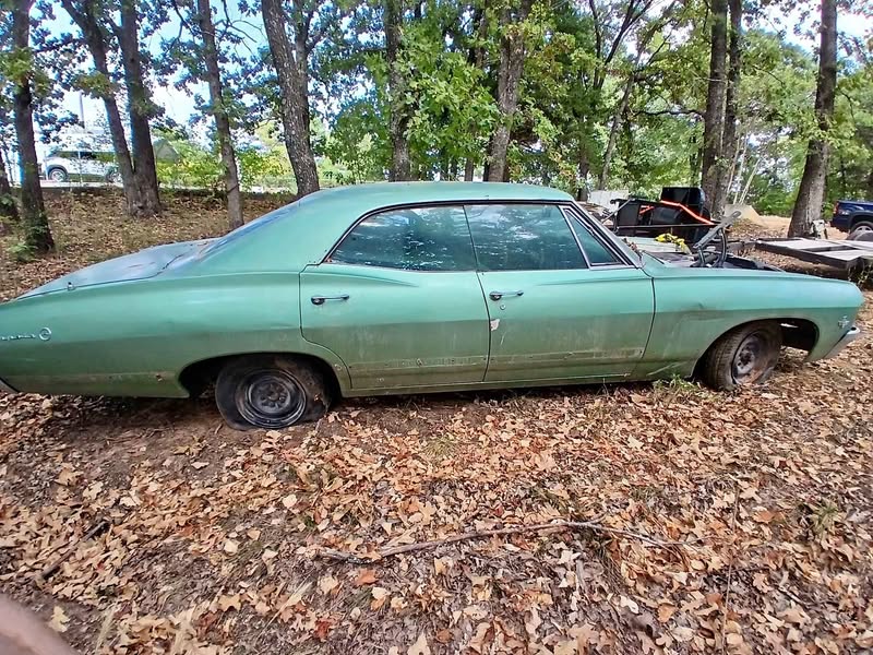 1967 Chevrolet Impala - LS Sedan 4D