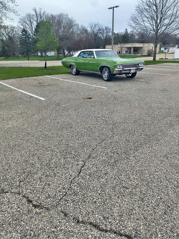 1970 Chevrolet Impala - Sedan 4D