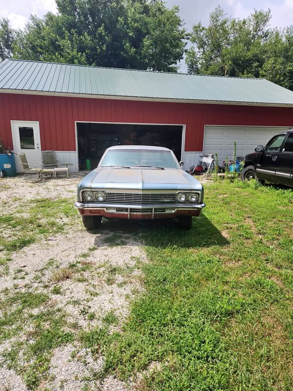 1966 Chevrolet Impala - Coupe