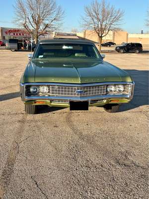 1969 Chevrolet Impala - Sedan 4D