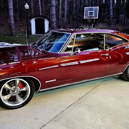 1967 Chevrolet Impala - SS Sedan 4D