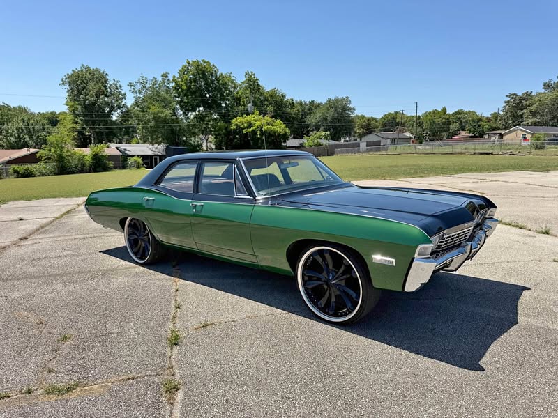 1968 Chevrolet Impala - Sedan 4D