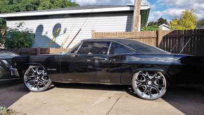 1966 Chevrolet Impala - Sedan 4D