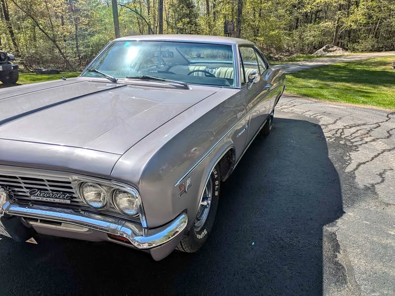 1966 Chevrolet Impala - 2 door hardtop