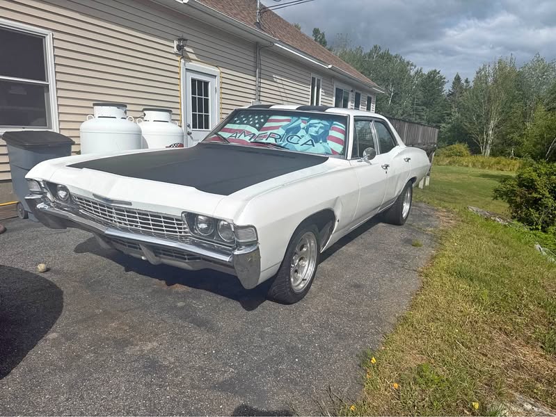 1968 Chevrolet Impala - Sedan 4D