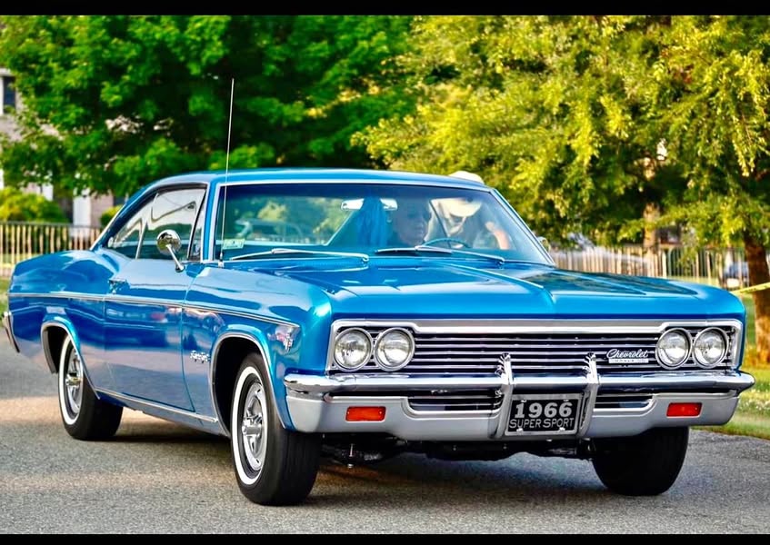 1966 Chevrolet Impala - 2 door Super Sport