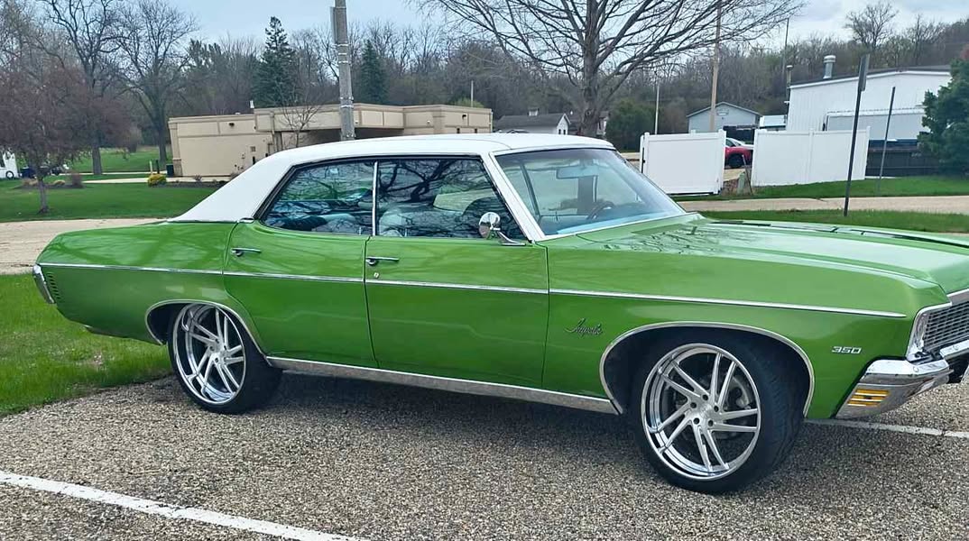 1970 Chevrolet Impala - Sedan 4D