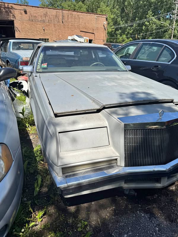1983 Chrysler Imperial - Sedan 4D
