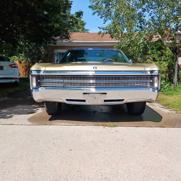 1969 Chrysler Imperial - Sedan 4D