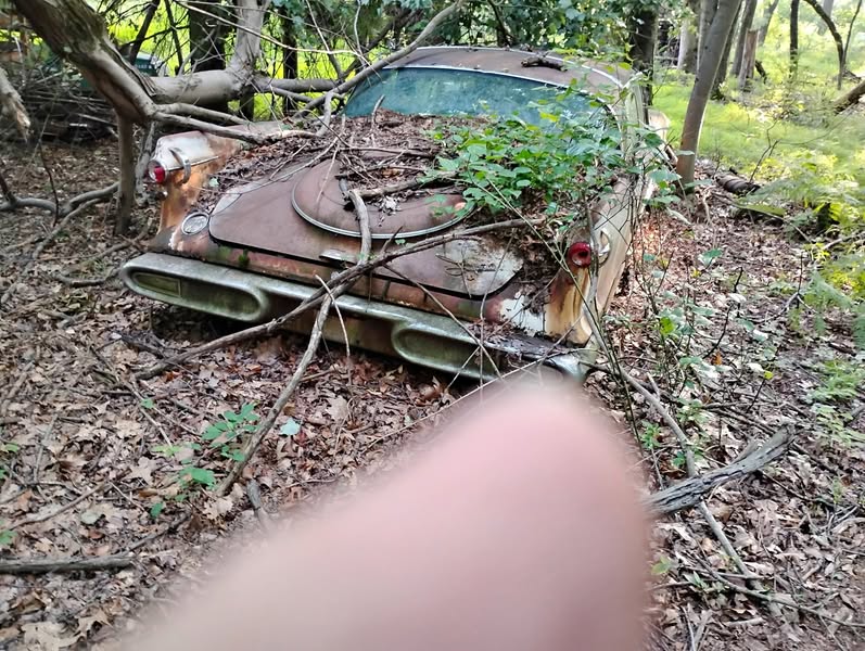 1957 Chrysler Imperial - Sedan 4D