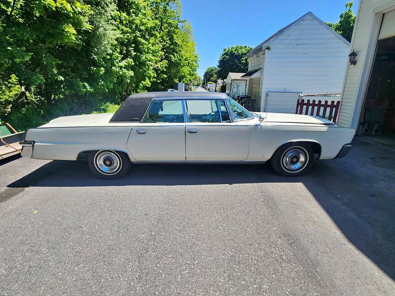 1965 Chrysler Imperial - Sedan 4D