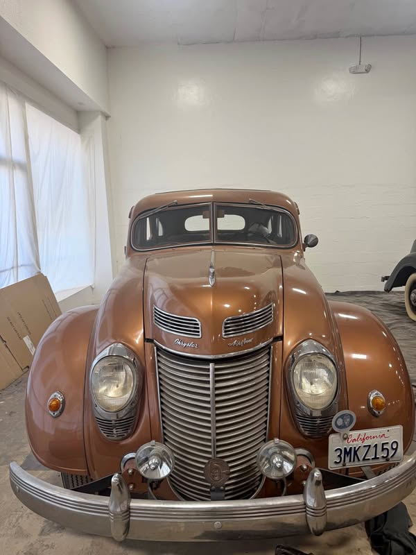 1937 Chrysler airflow 4 door imperial sedan
