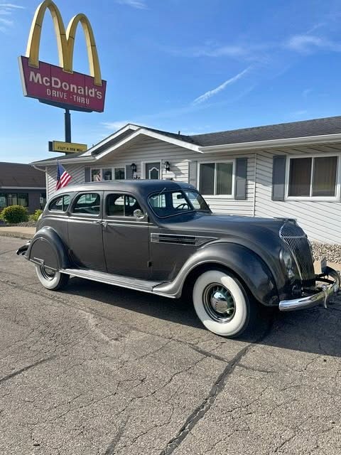 1936 Chrysler imperial air flow
