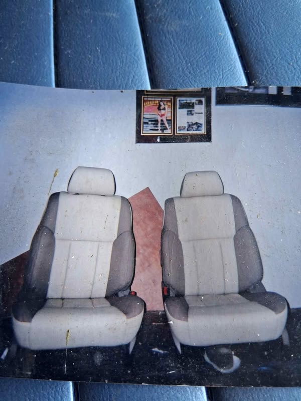 2000 Acura Integra - 1.5T Hatchback Sedan 4D