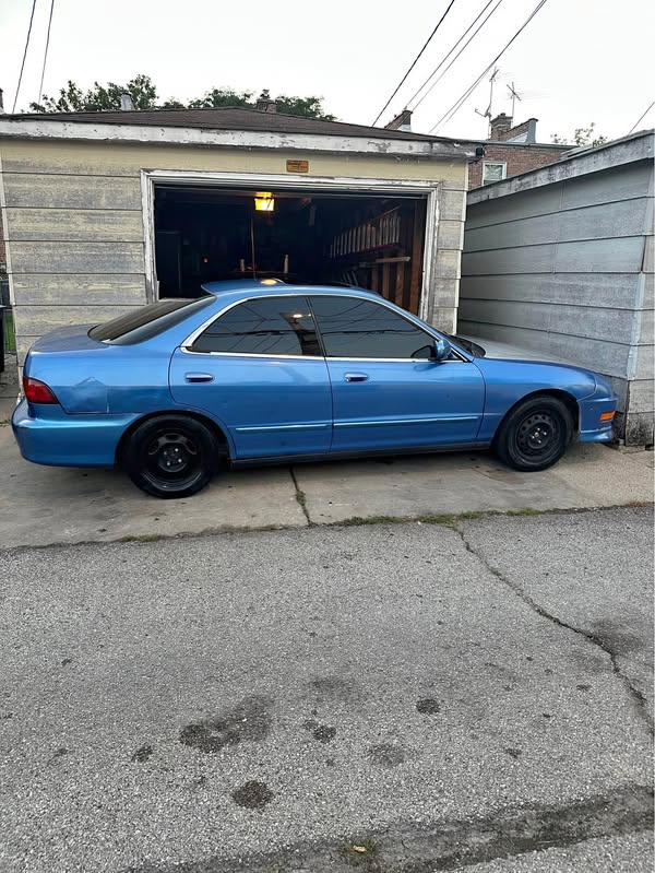 2000 Acura Integra - LS Sedan 2D