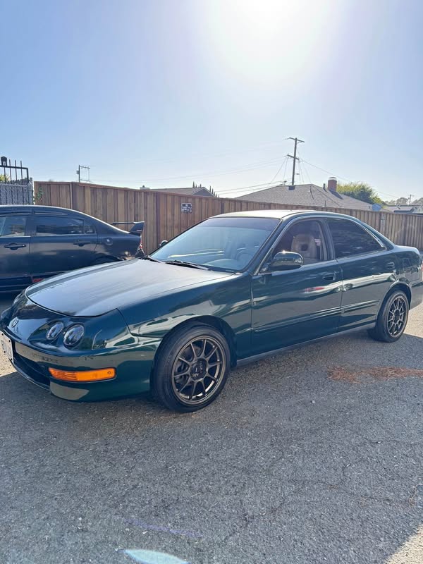 2000 Acura Integra - LS Sedan 2D