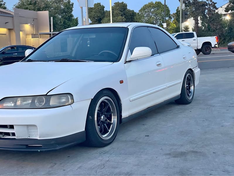 2000 Acura Integra - GS-R Sedan 4D