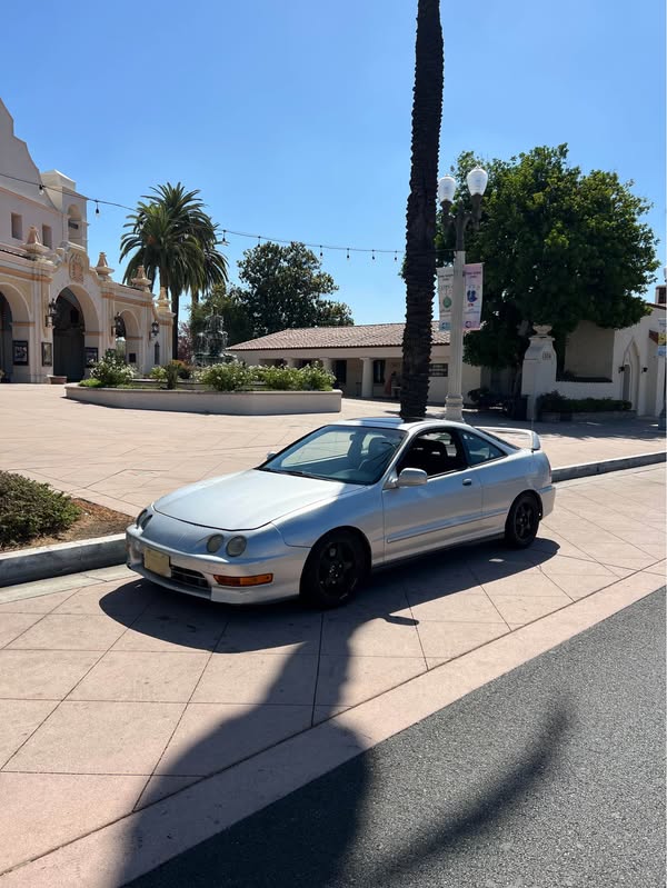 2000 Acura Integra - LS Hatchback 2D