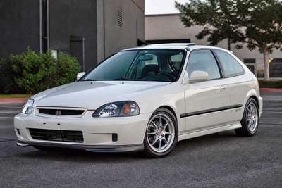 1998 Acura Integra - 1.5T Hatchback Sedan 4D