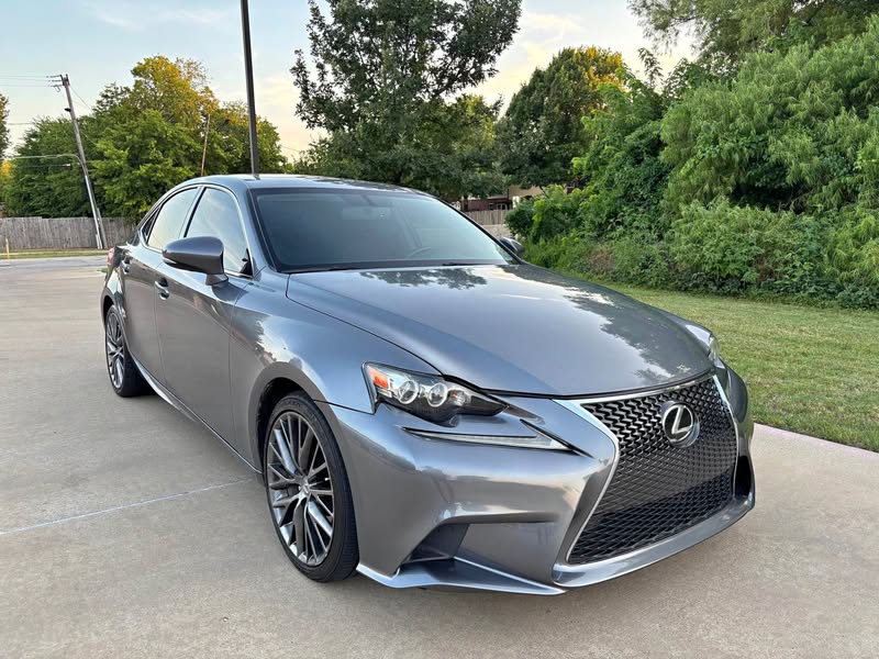 2016 Lexus IS - IS 200t Sedan 4D