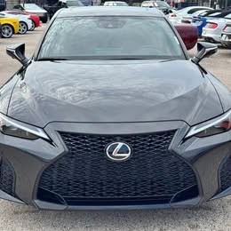 2023 Lexus IS