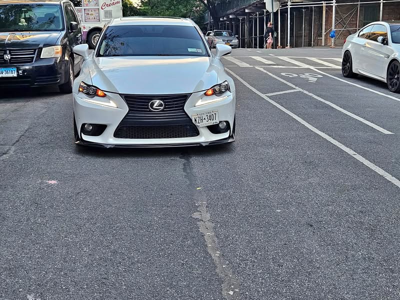 2014 Lexus IS - 250
