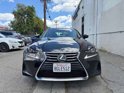 2019 Lexus IS - premium pkg