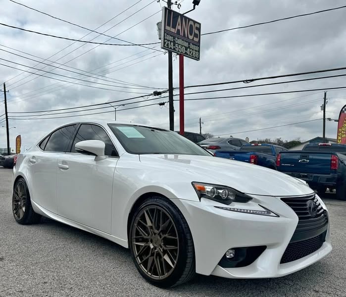 2016 Lexus IS 300