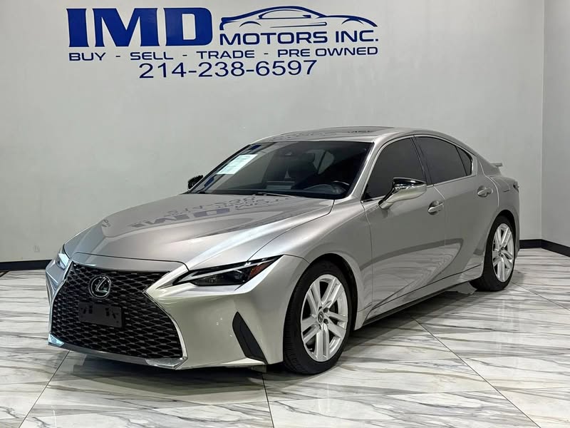 2021 Lexus IS