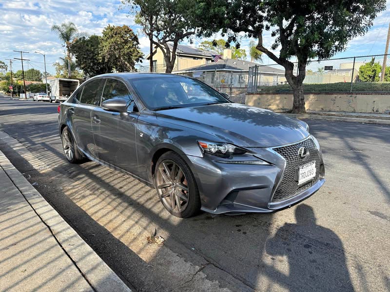 2016 Lexus IS - 4D 200T!